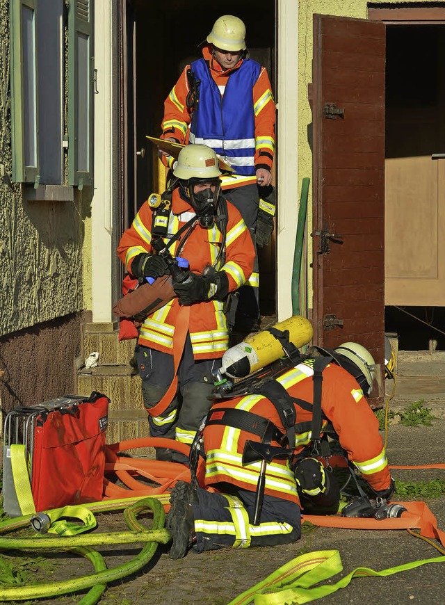 Viel Platz hatte die Feuerwehr bei ihrer Übung nicht. | Foto: Benedikt Sommer Viel Platz hatte die Feuerwehr bei ihrer Übung nicht. | Foto: Benedikt Sommer