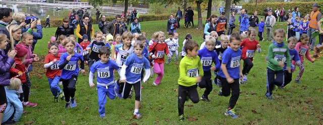 Endingen. Die Bambini beim  Start.  | Foto: Roland Vitt