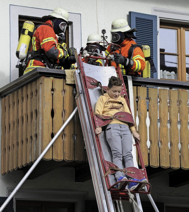 Traditionell kam bei der Herbstabschlu...zur Bergung von Personen zum Einsatz.   | Foto: Noeske