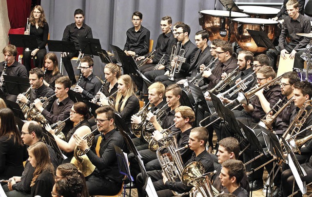 Das sinfonische Verbandsjugendblasorchester in der Sternenberghalle   | Foto: Heidi Fssel