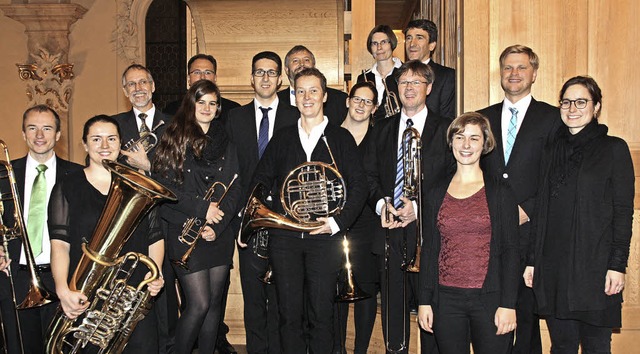 Das Bezirksauswahlensemble Emmendingen...r  von rechts) ein besonderes Konzert.  | Foto: Christiane Franz