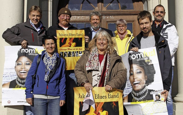 Sie informierten ber  spezielle Progr....) Andrea Jockers und Gudrun Deinzer.   | Foto: Guy