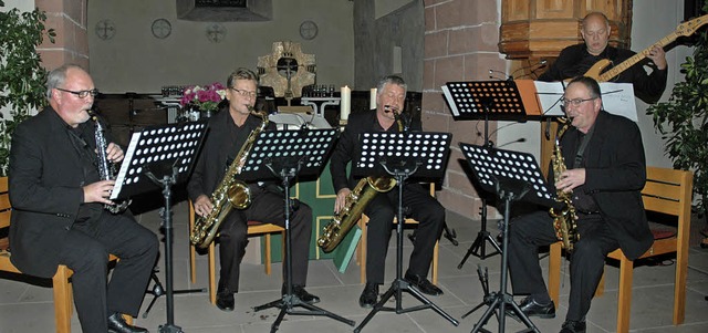 Das Saxophonquartett &#8222;Subito&#82...dem Bassisten Giorgio Mauro zu hren.   | Foto: Ounas-Krusel