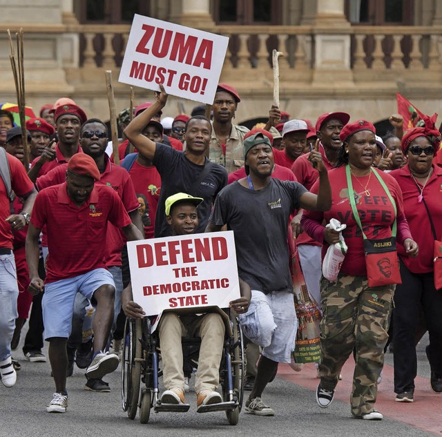 &#8222;Zuma muss weg!&#8220;: Proteste in Pretoria  | Foto: dpa