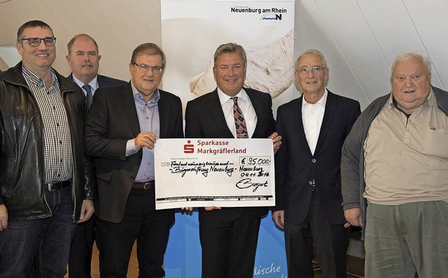 Freuten sich (von links): Thomas Benz,...,  Gerhard Speck und Bernhard Kumlin.   | Foto: Volker Mnch