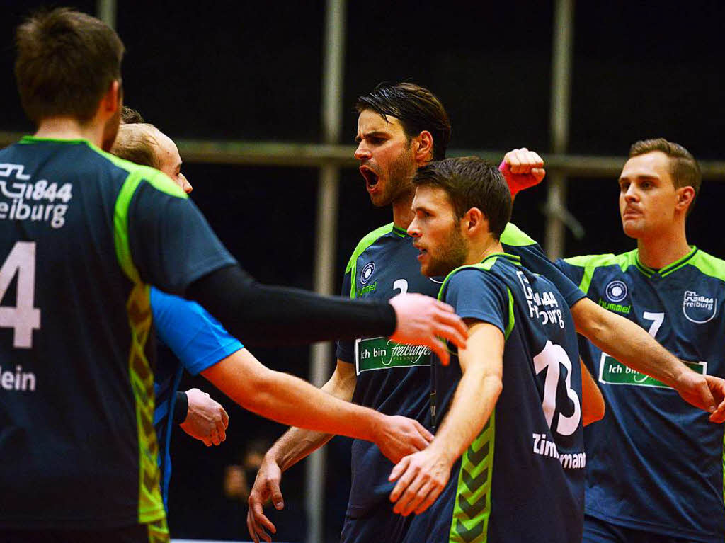 Impressionen rund um die erste Heimniederlage der Saison fr die Freiburger Volleyballer in der zweiten Bundesliga. Gegen Aufsteiger TG Rsselsheim II verlor 1844 mit 0:3 (15:25, 21:25, 24:26).