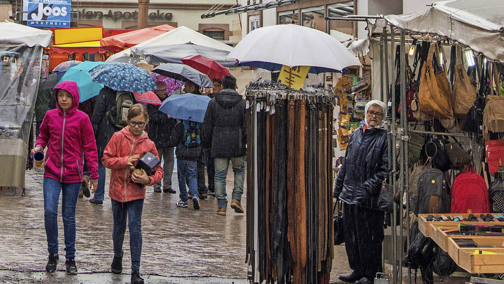 Martinimarkt Im Regen Ettenheim Badische Zeitung 5489