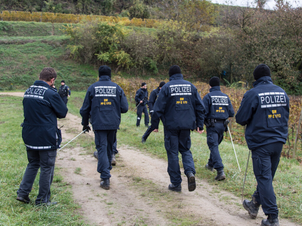 Die Polizei durchkmmt vor allem das Gebiet, das sich in der Nhe der bevorzugten Joggingstrecke von Carolin Gruber befindet