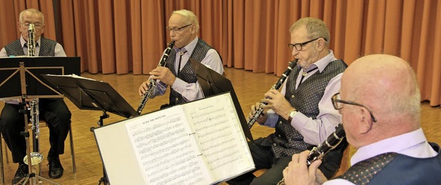 Sie unterhielten die Senioren in der K...netten Oldies&#8220; aus Ehrenkirchen   | Foto: Frowalt Janzer