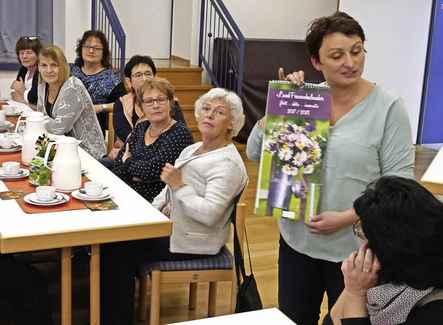 Auf groen Anklang stie der  Kalender...erblatt dem Kirschendorf gewidmet ist.  | Foto: Hlter-Hassler