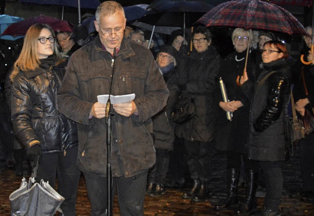 Pfarrer Herbert Rochlitz forderte  in ...azu auf, Fremdenhass entgegenzutreten.  | Foto: Lena Marie Jrger