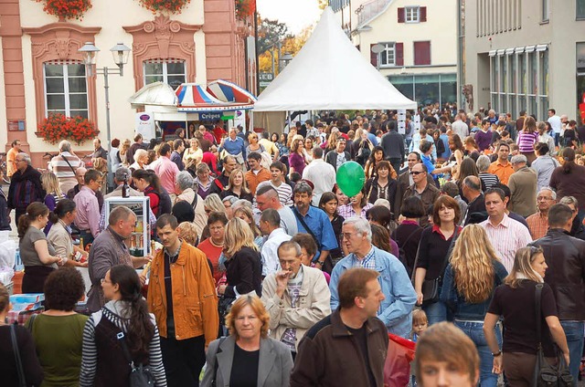 An verkaufsoffenen Sonntagen brummt Of...Der Termin wurde kurzfristig abgesagt.  | Foto: Helmut Seller