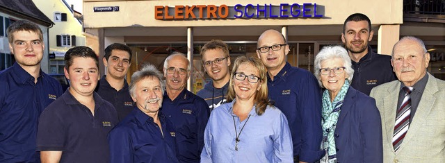 Das Team von Elektro Schlegel in Kande... bis 19. November zur Jubilumswoche.   | Foto: PR