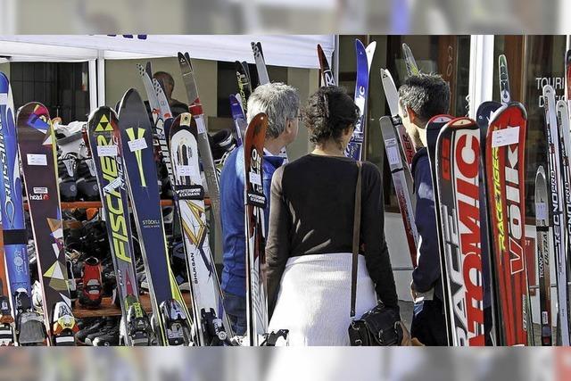 Mit dem Ski-Club Waldshut. Wintersportartikel in Waldshu-Tiengent