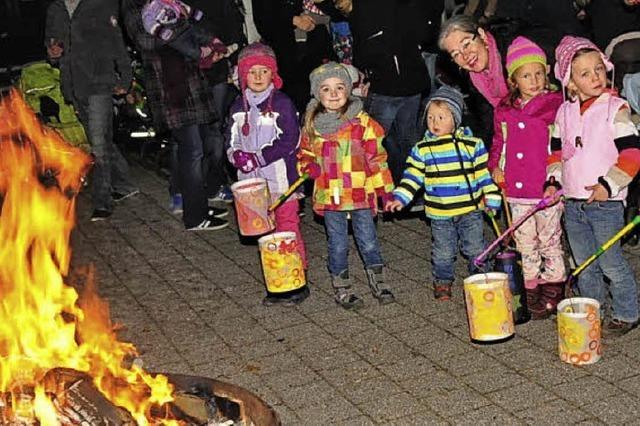 Laternen- und Martinsfeiern fr Kinder und Familien