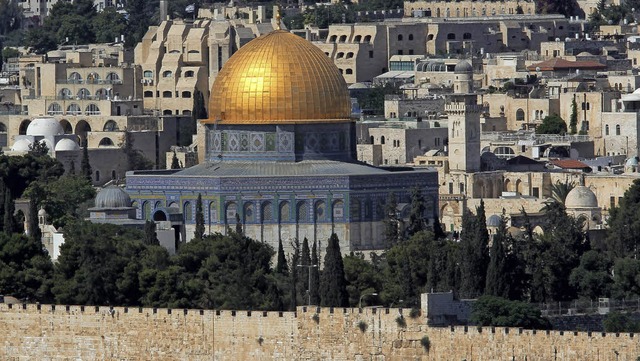 Geschichts- und konflikttrchtig: der Felsendom in Jerusalem  | Foto: DPA