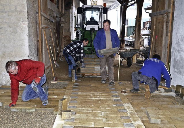 Forchheim. Mitglieder des Heimatverein...n rechts, Vorsitzender Andreas Gerber.  | Foto: Roland Vitt