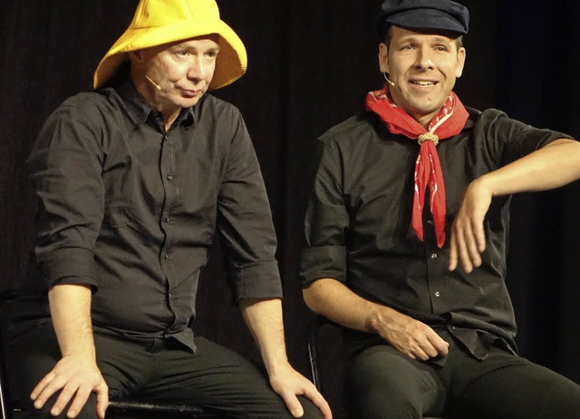 Das Comedy-Duo aus Udo Zepezauer (link...211; auch in einer Ostfriesen-Nummer.   | Foto: R. Frey