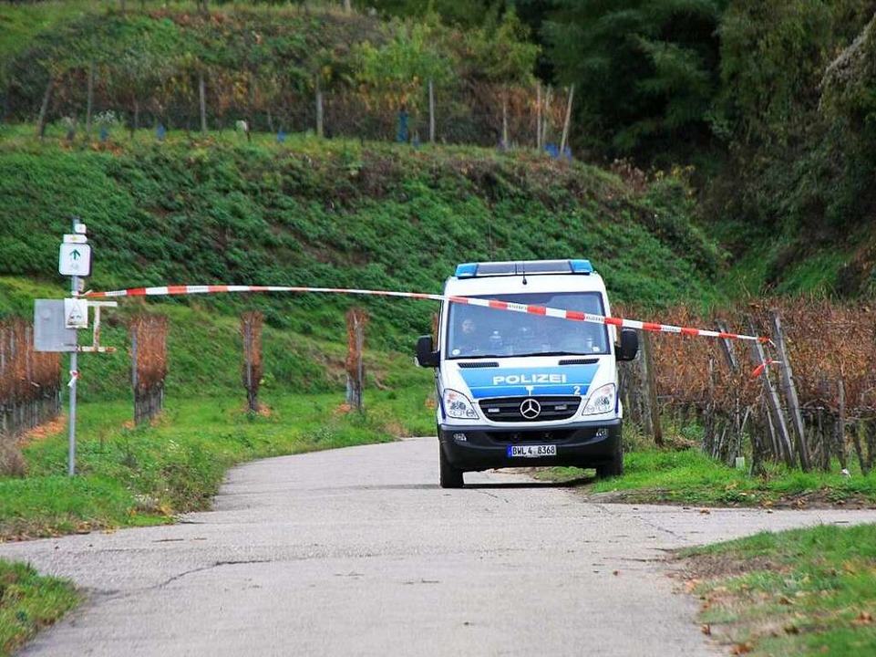 Die Polizei hatte auf der Suche nach C...ischen Endingen und Riegel abgesperrt.  | Foto: Martin Wendel
