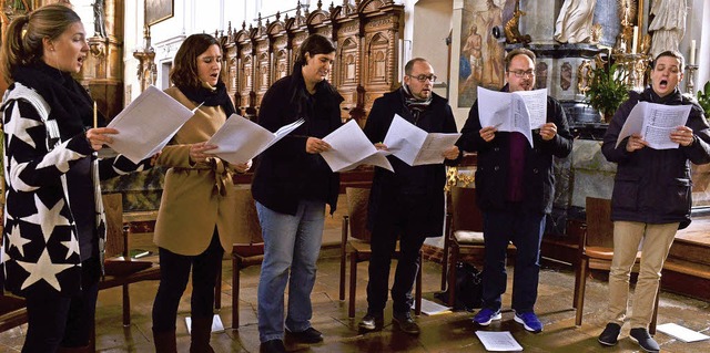 Das Vokalensemble der jungen Kirchenmusiker bei der Probe in Mnstertal   | Foto: Gabriele Hennicke