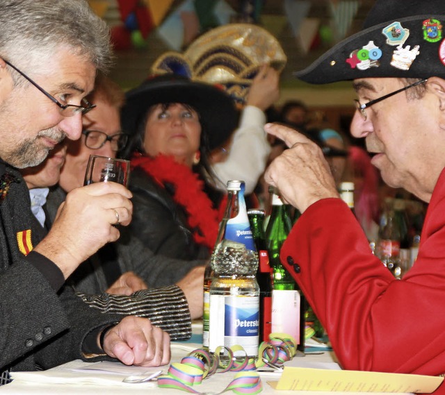 Jetzt haben wieder die Anderen das Sag...erweist Brgermeister Michael Thater.   | Foto: Gerd Leutenecker