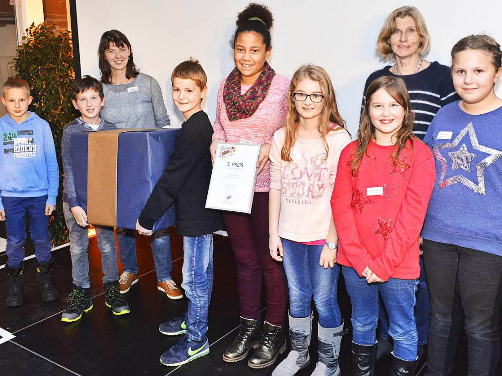 Der dritte Preis in der Kategorie Grundschulen ging an die Grundschule Aitern fr ihre „Aiterner Schlerzeitung“.