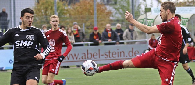 Treffsicher: Bastian Bischoff (rechts ...ang ein Doppelpack fr den FC Auggen.   | Foto: Geiger