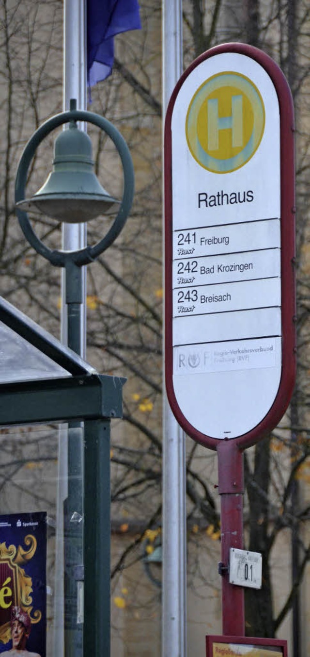 Das Hartheimer Rathaus ist eine der we...altestellen der Schnellbusverbindung.   | Foto: Mller