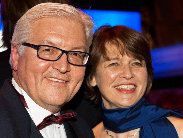 Der Auenminister und seine Frau: Frank-Walter Steinmeier mit Elke Bdenbender   | Foto: dpa