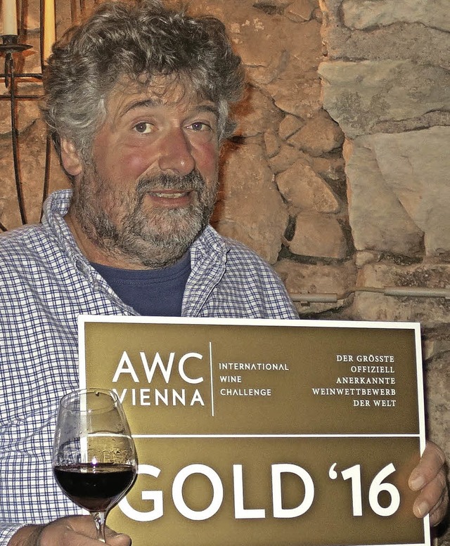 Bernhard Frick mit Gold-Auszeichnung   | Foto: Heike Frick