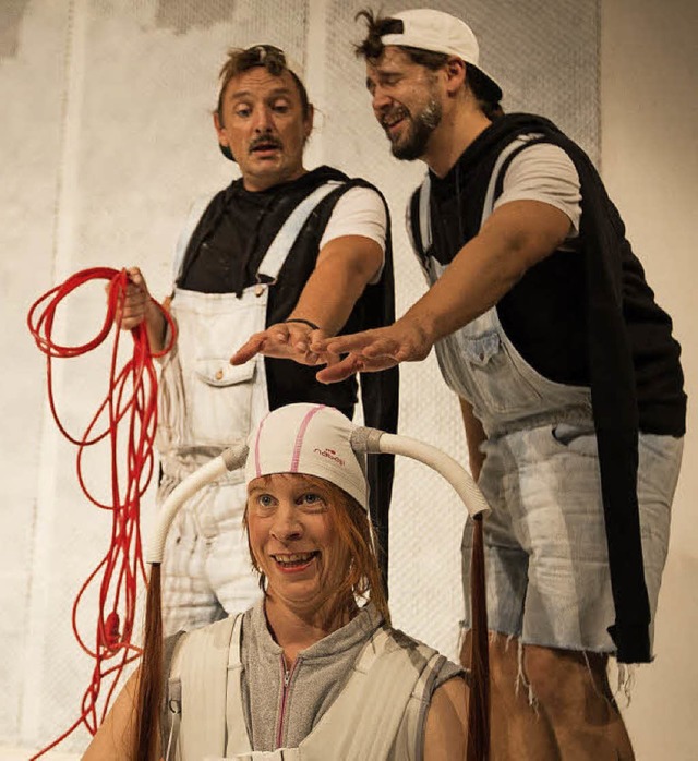 Die Pinguine (Oliver Lange, Bastian Wi...r Staubsauger (Claudia Frhlich) Bosse  | Foto: promo