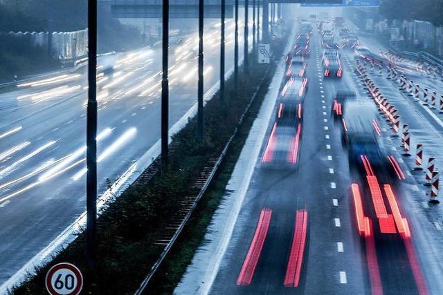 Schuble will Autobahn-Betrieb teilweise privatisieren