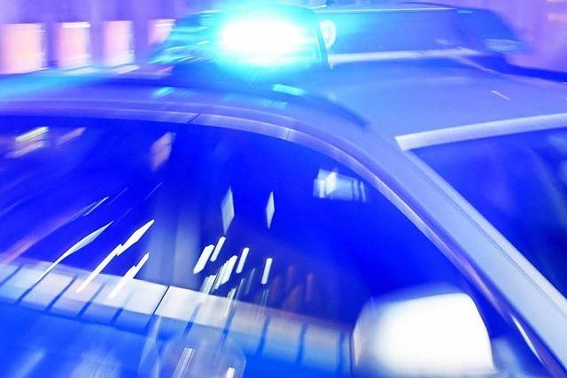 Radler verursacht Unfall mit Pkw in Lrrach – andere Radlerin verletzt sich