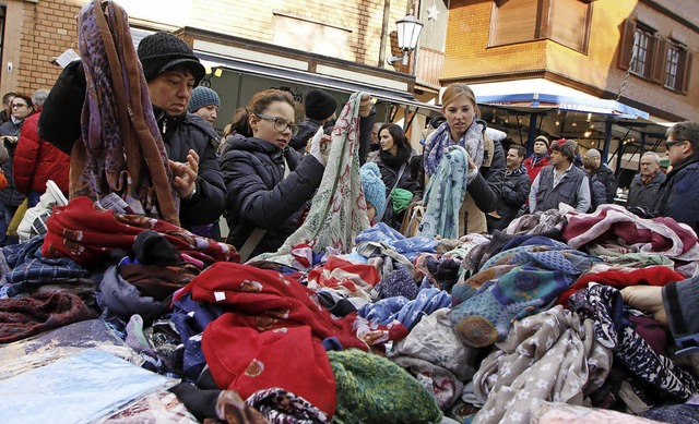 Mehr als 250 Marktstände laden beim Katharinenmarkt zum Stöbern ein. | Foto: Archivfoto: Heidi Fössel Mehr als 250 Marktstände laden beim Katharinenmarkt zum Stöbern ein. | Foto: Archivfoto: Heidi Fössel
