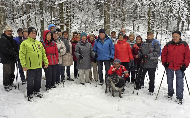 Durch den winterlichen Langenwald fhr...e Bilanz und blickten auf neue Plne.   | Foto: Privat