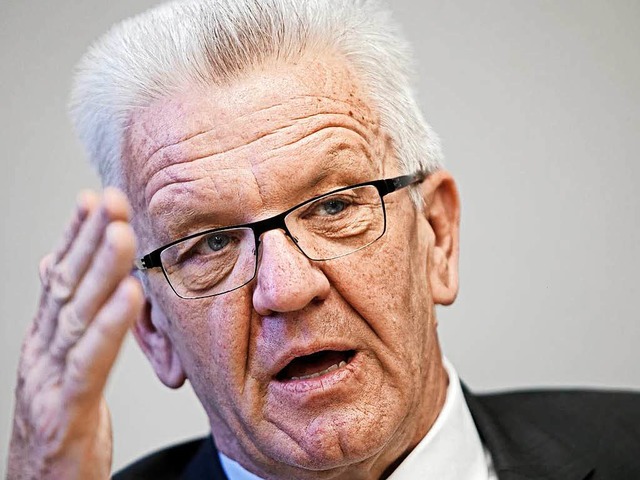 Winfried Kretschmann (68) ist Minister...erg &#8211; und will das auch bleiben.  | Foto: Joachim E. Roettgers GRAFFITI