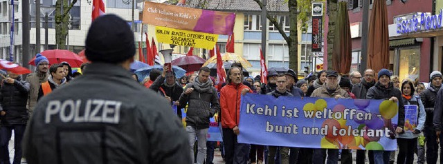 Kehl gibt sich weltoffen, bunt und tol...des AfD-Parteitags in der Stadthalle.   | Foto: Helmut Seller