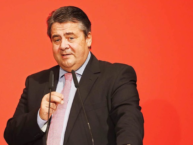 Sigmar Gabriel beim Landesparteitag der thringischen SPD.  | Foto: dpa