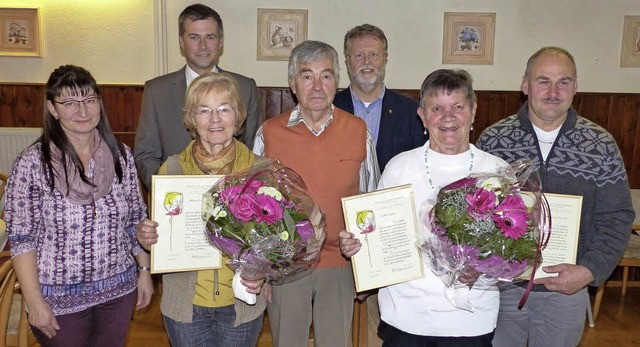 Ehrung beim Kirchenchor &#8222;Frohsin... Jahre) und Bernhard Raufer (25 Jahre)  | Foto: Iloa Seifermann