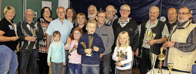 Alle Meister der  Kreisschau des Kreis...r Michael Hartmann zum Foto gestellt.   | Foto: Ulrike Hiller