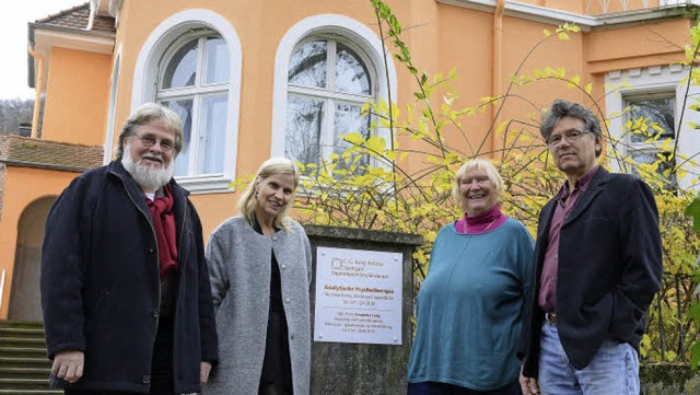 Mitglieder der Freiburger C.G.Jung-Ges... Monika Friedemann, Ulrich Gundermann.  | Foto: Rita Eggstein