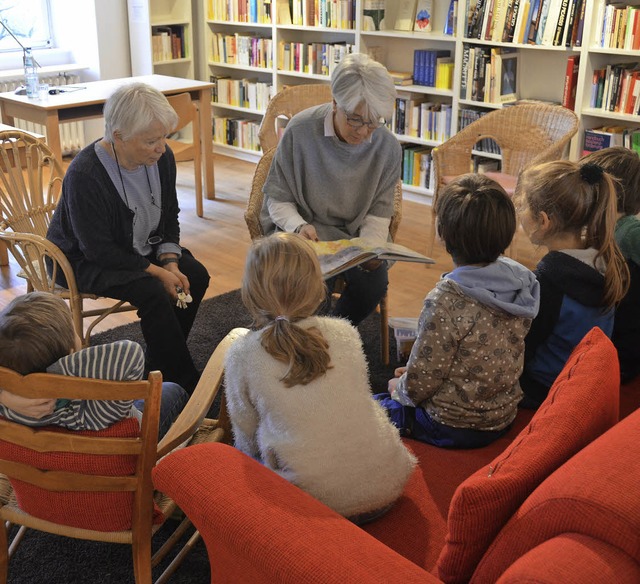 Vorlesegruppe der Tllinger Hhe   | Foto: Bischoff