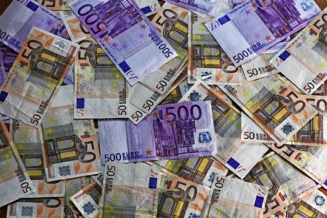 Schüler finden 30 000 Euro in bar