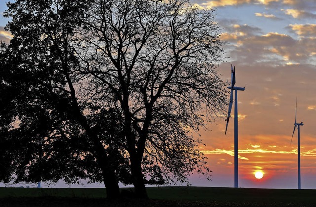 Windkraft im Schwarzwald wird kontrovers diskutiert   | Foto: dpa