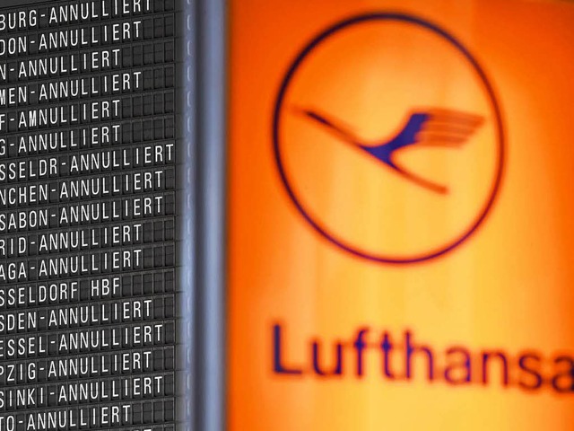 Annulliert &#8211; auch am Freitag sol...ast 900 Flge der Lufthansa ausfallen.  | Foto: dpa