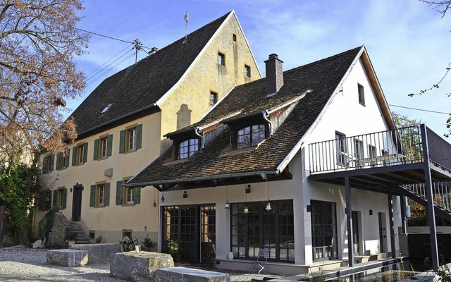 Blick auf Wohnhaus und Praxis. Das fr... wurde zur Naturheilpraxis ausgebaut.   | Foto: Gabriele Hennicke