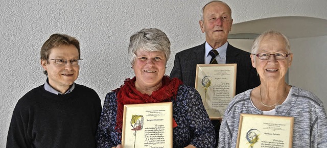 Seltene Ehrungen beim Zeller Kirchench...r, Siegfried Friedl und  Brbel Dbele  | Foto: Paul Berger