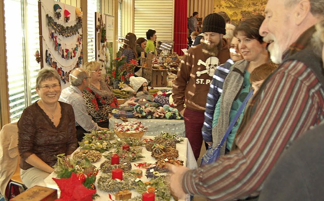 Viele Besucher kamen zum Adventsmarkt.   | Foto: Christian Ringwald