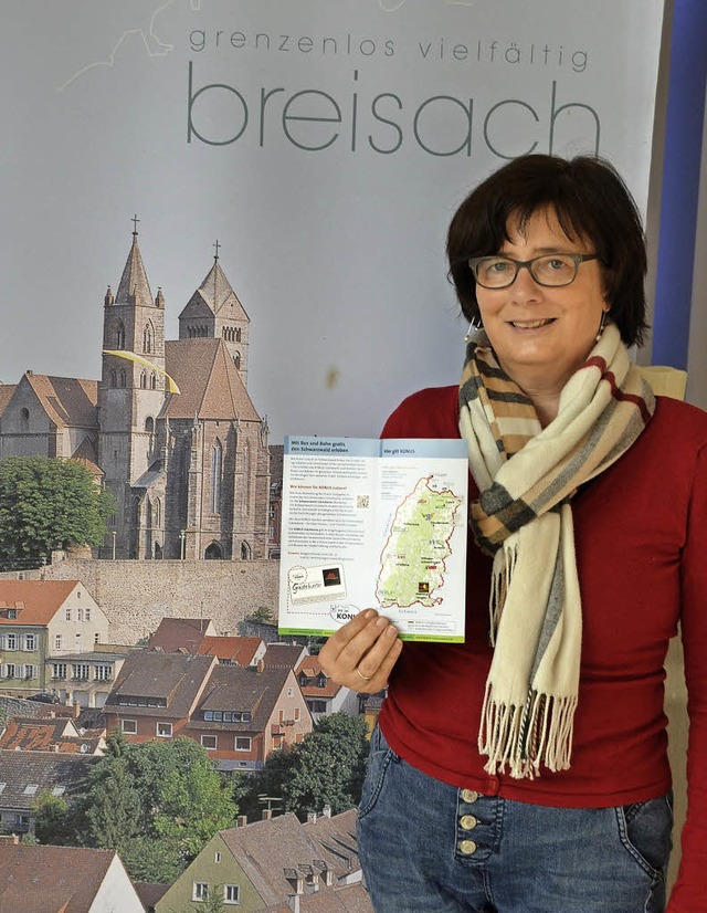 Annette Senn freut sich ber  gestiege... sieht sie im Angebot der Konuskarte.   | Foto: Thomas Rhenisch