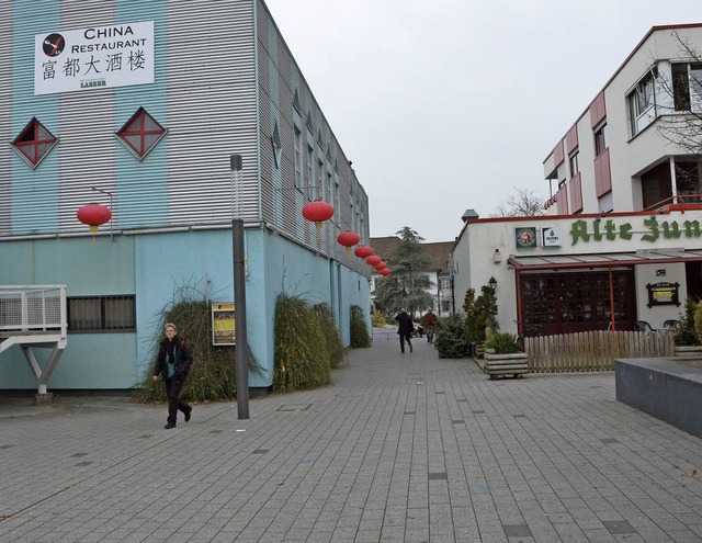 Vom Rathausplatz her sollen die Besuch...ter an der Hangkante geleitet werden.   | Foto: Senf